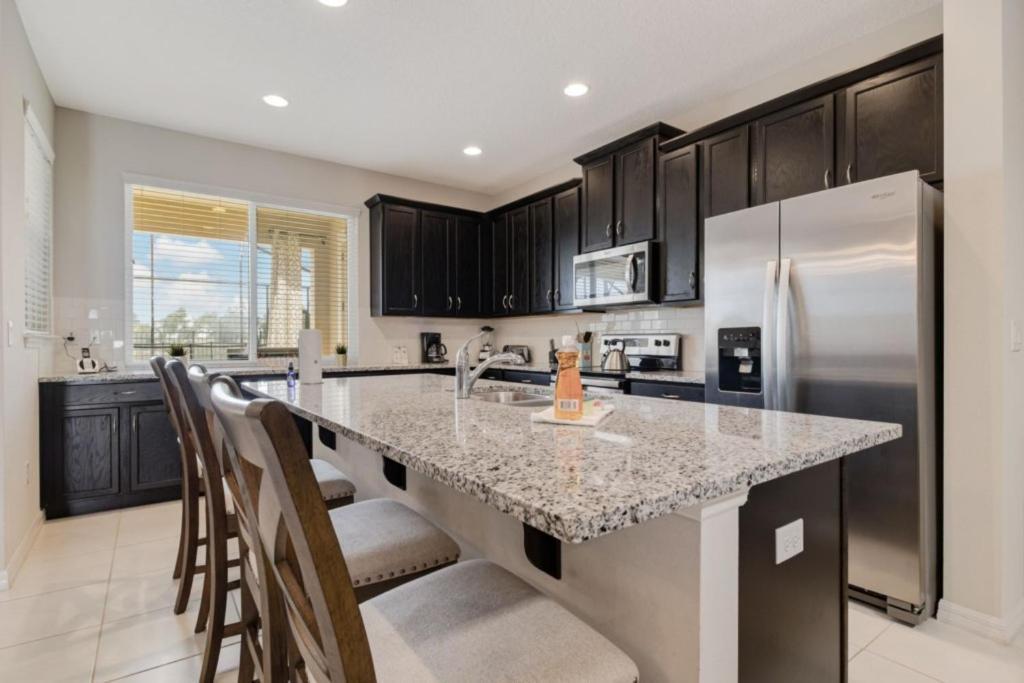 Solaras Finest - 4 Bed 4 Bath Private Pool