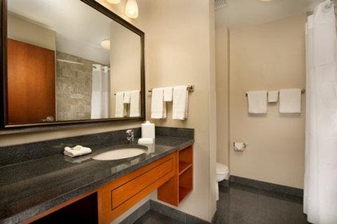 Hotel Drury & Near Universal 3*