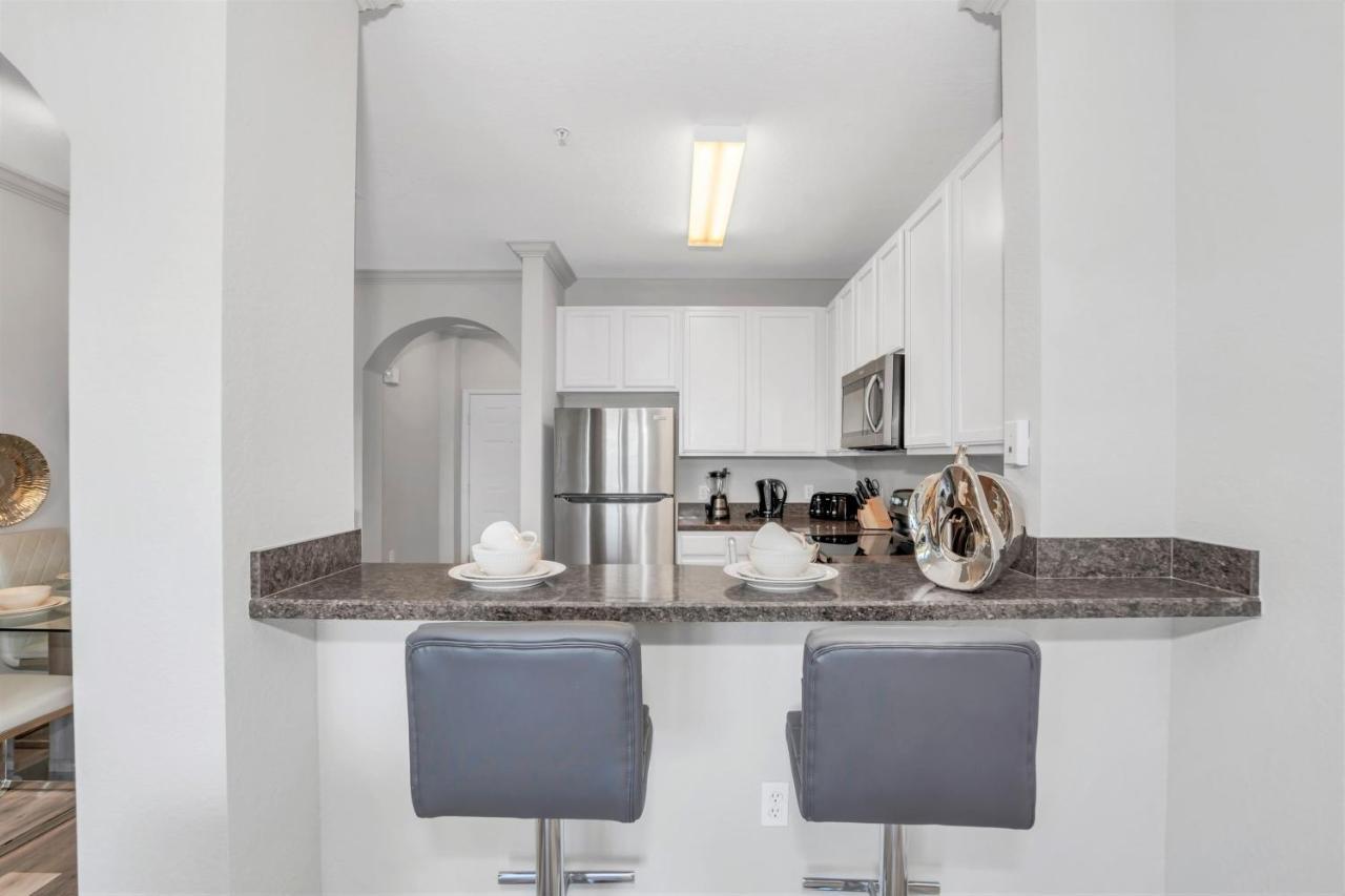 Upscale 3br Near Disney - Pool And Hot Tub! Apartment