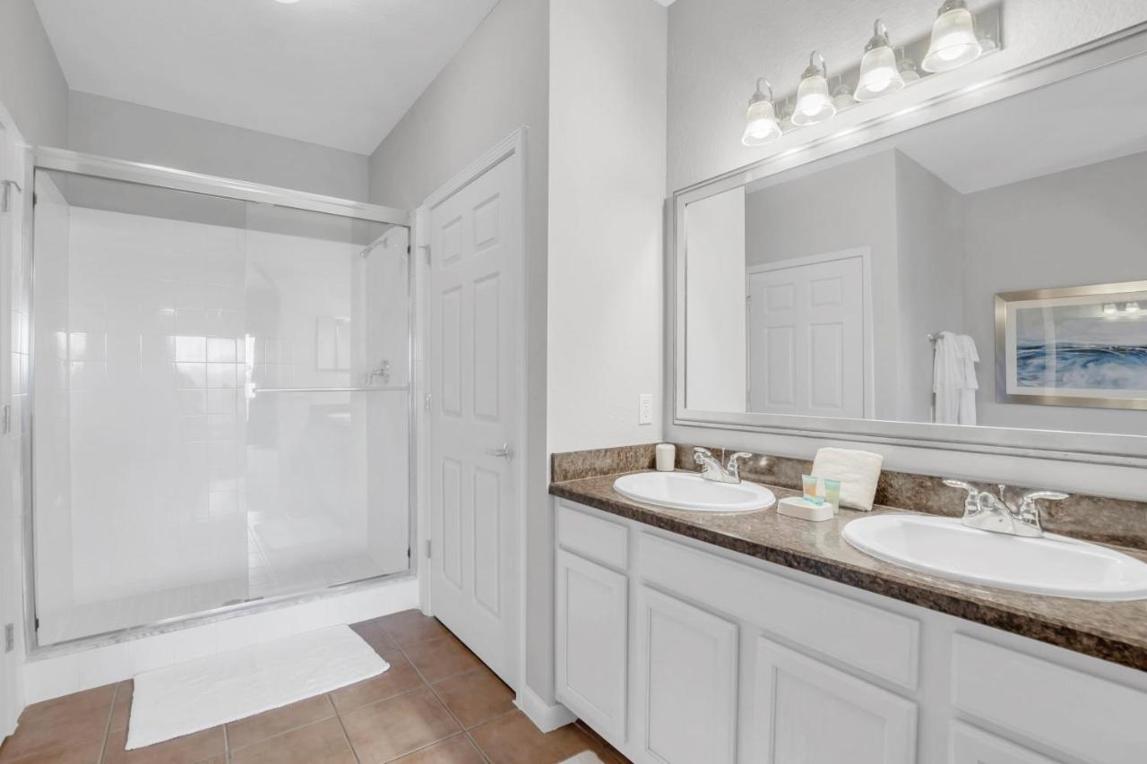 Upscale 3br Near Disney - Pool And Hot Tub! Apartment