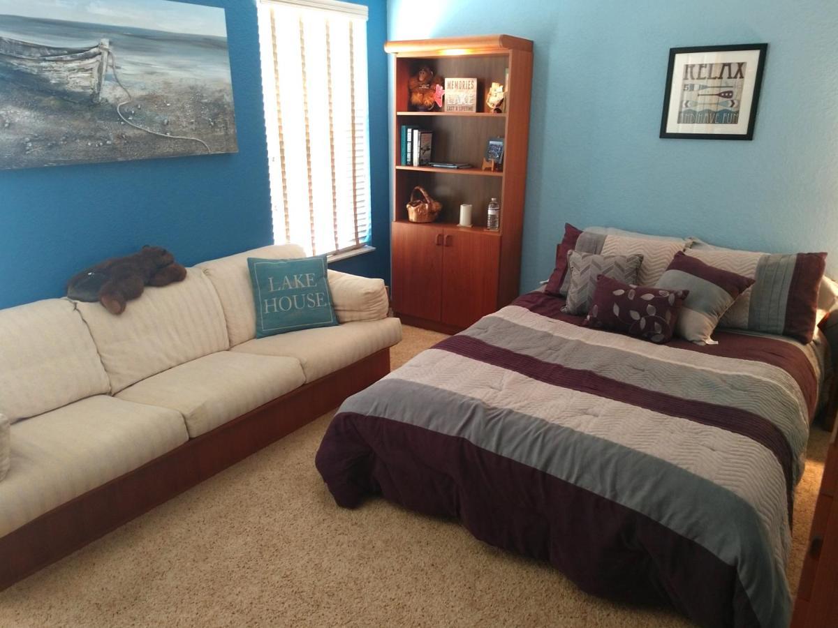 Lakefront Suites 3*