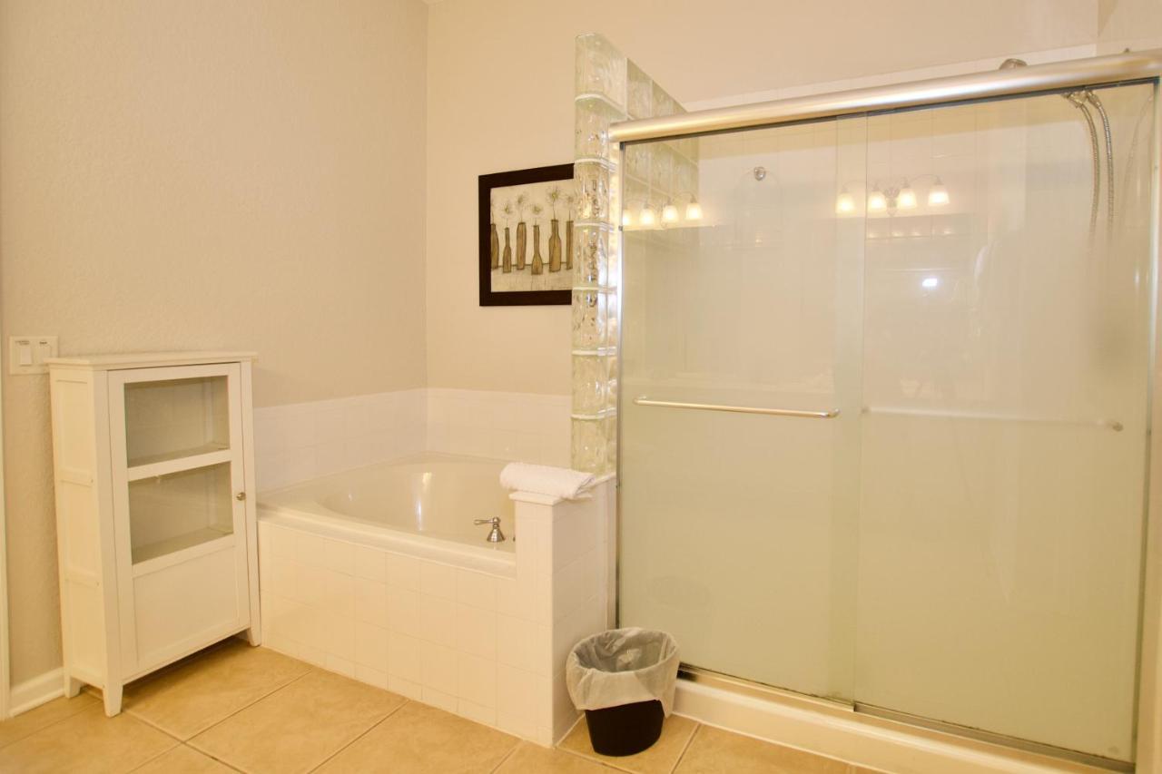 Vista Cay Luxury 3 Bedroom