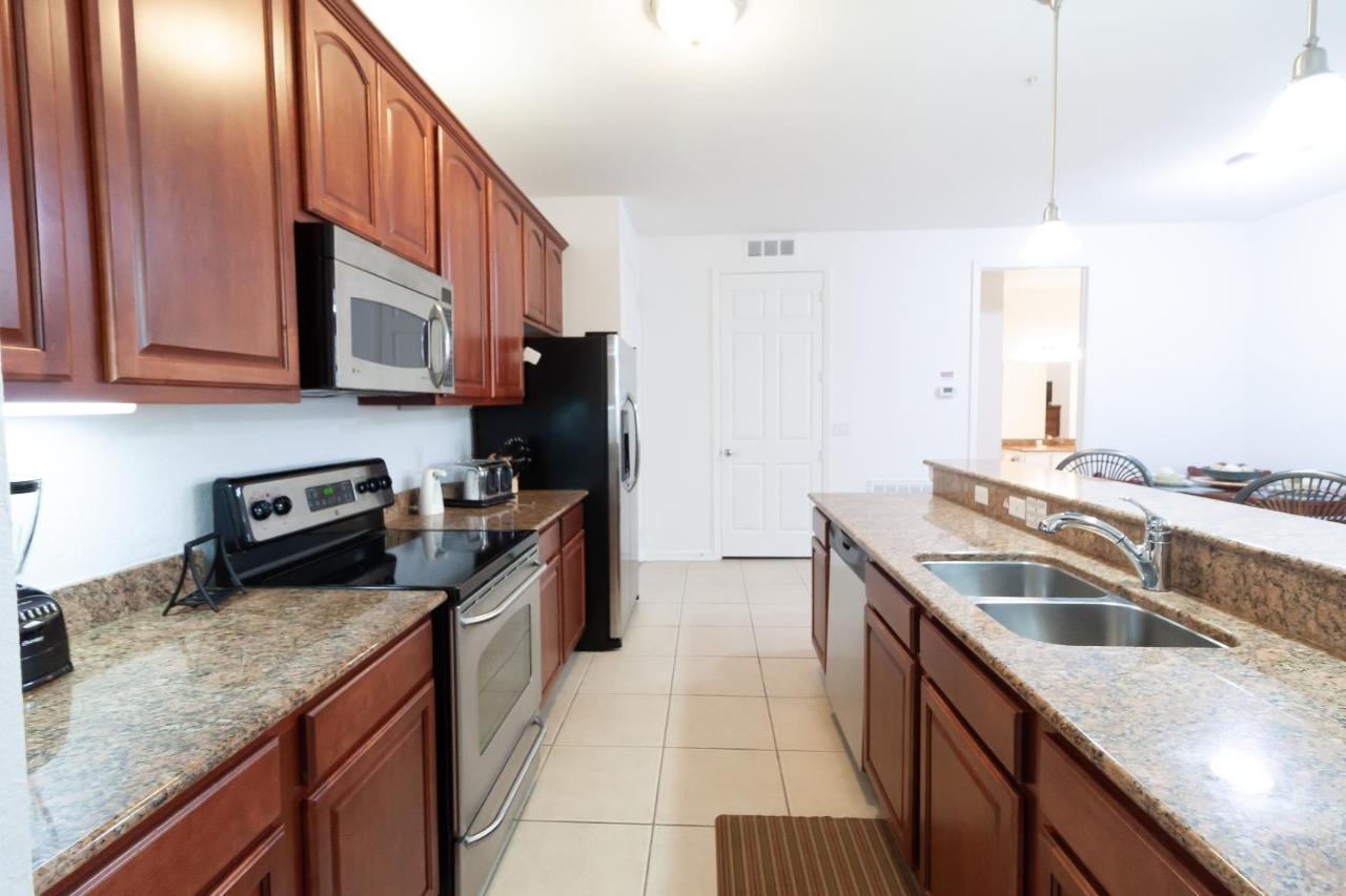 Apartment 3 Bedroom 3 Ba 5min To Universal 1823sqft Orlando
