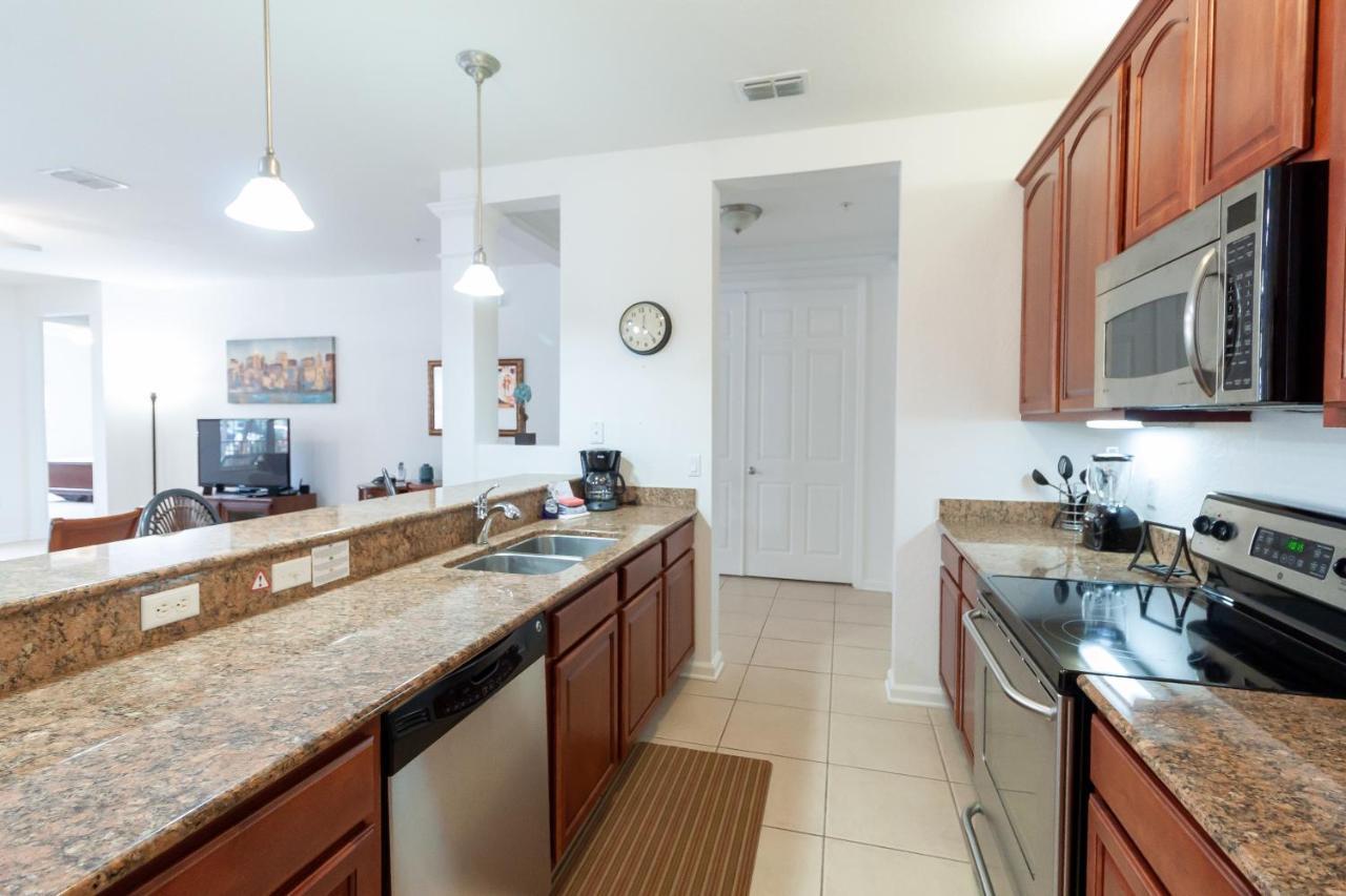 Apartment 3 Bedroom 3 Ba 5min To Universal 1823sqft