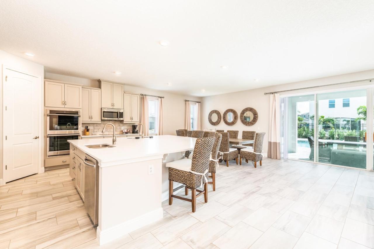 Gorgeous With Theater By Rentyl Near - 249a Orlando