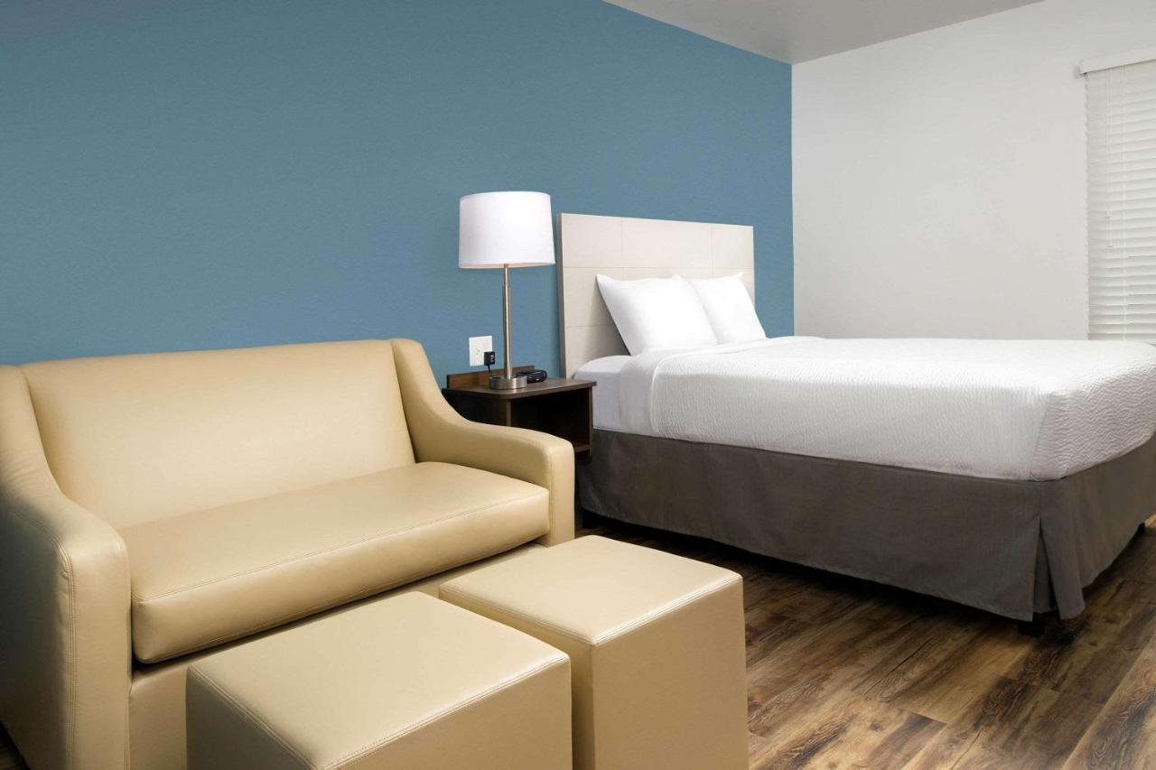 Extended America Select - - Airport Hotel 3*