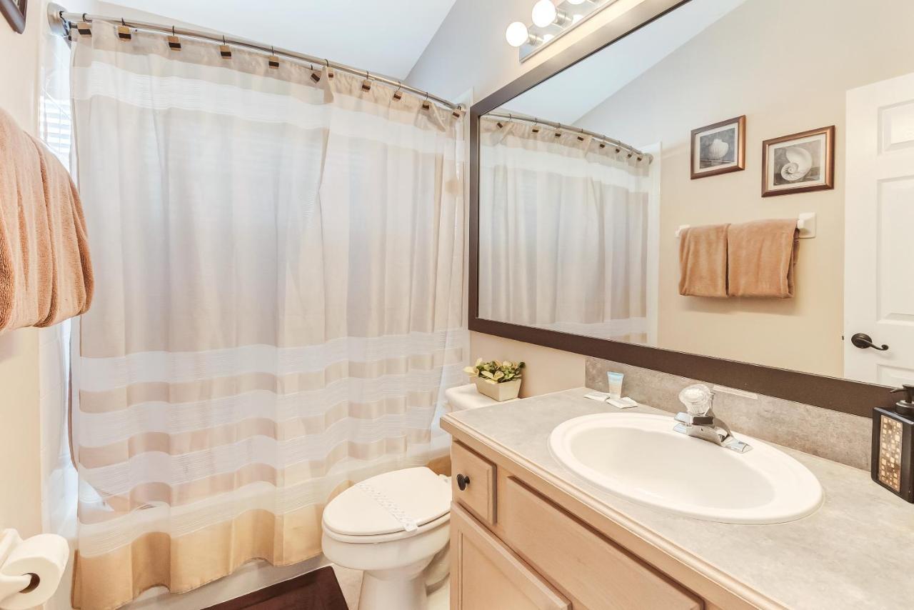 Two Master Bedrooms Pool Private Yard Orlando