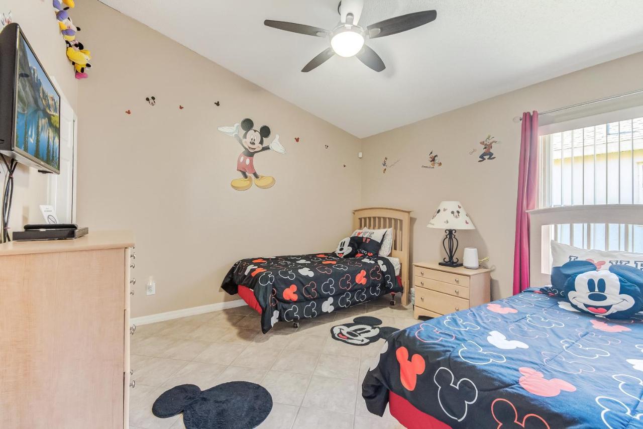 Two Master Bedrooms Pool Private Yard * Orlando