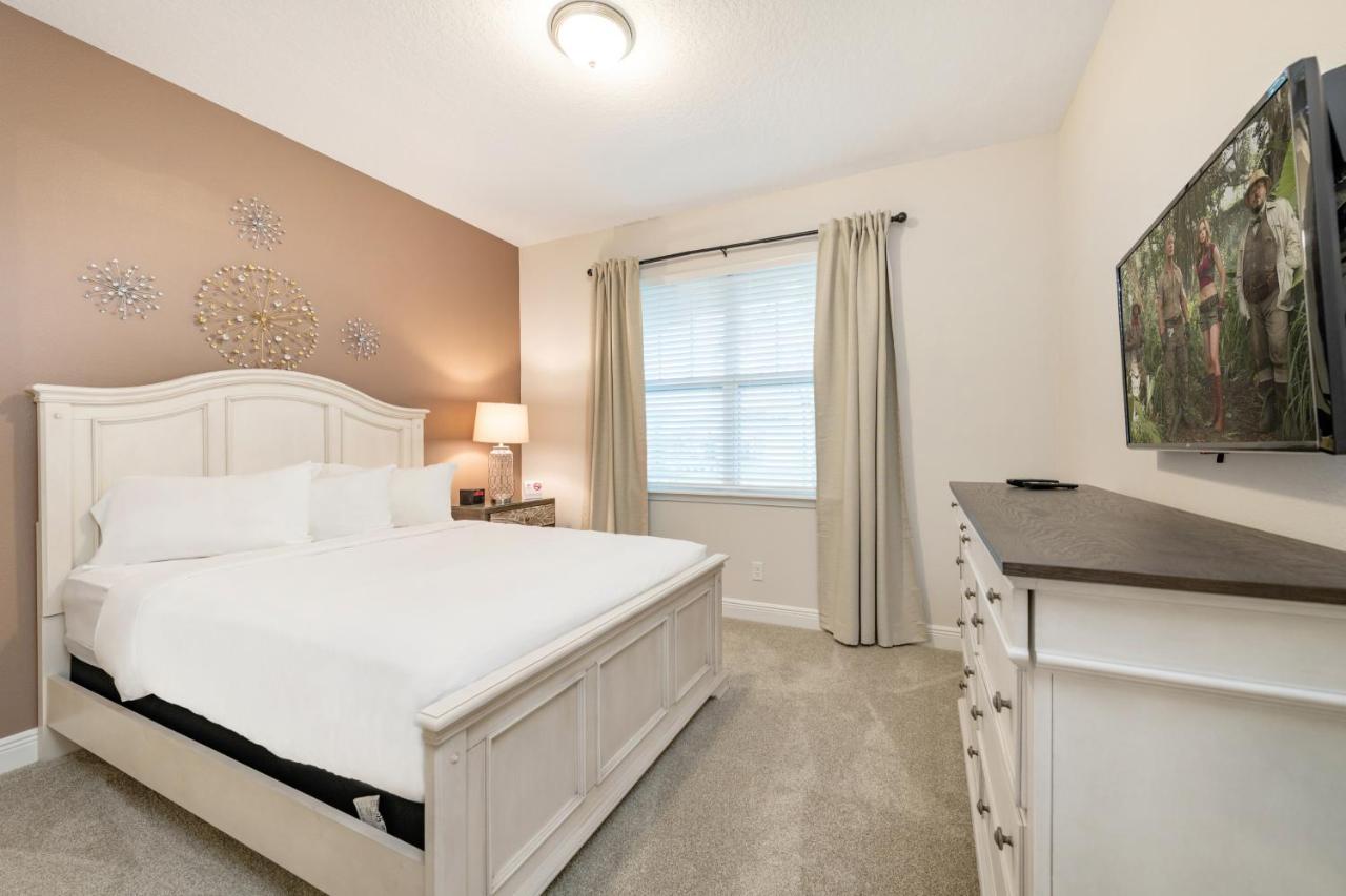 Spacious With Game By Rentyl Near - 241s Orlando
