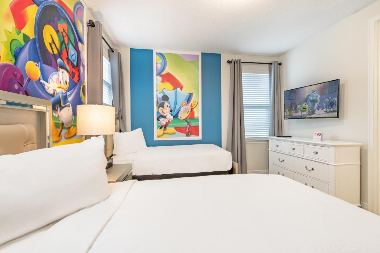 Spacious With Game By Rentyl Near - 241s Holiday home