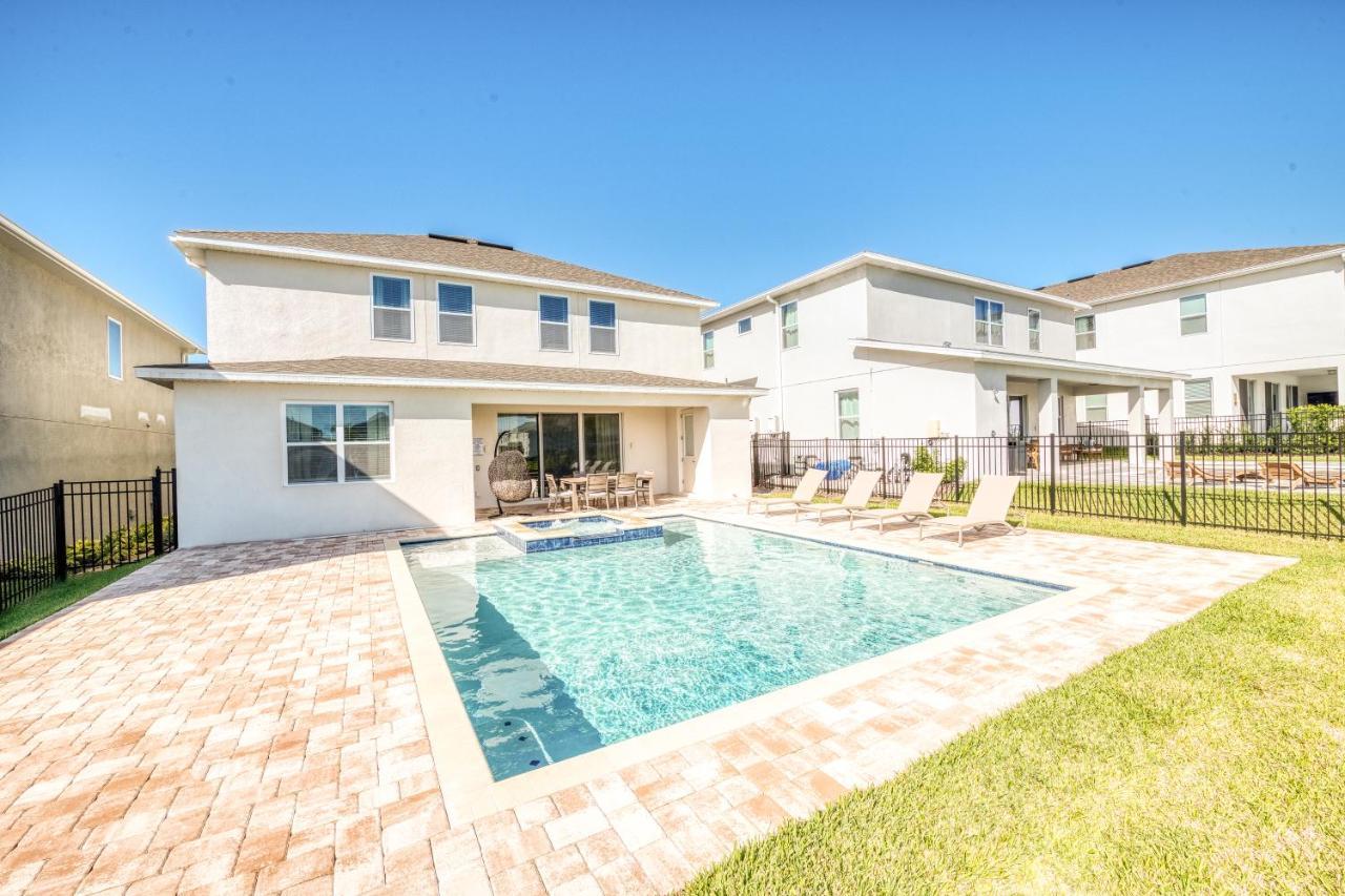 Spacious With Game By Rentyl Near - 241s Holiday home Orlando