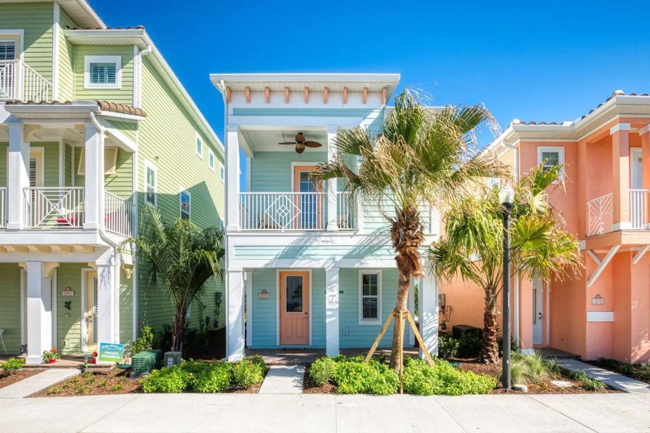 Near At The Margaritaville * Orlando