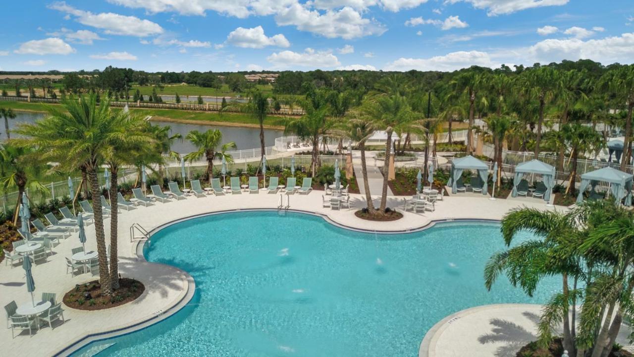 5 Bedrooms Townhome W- Splashpool - 8205sa Holiday home