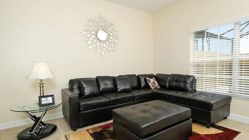 4 Bed 3 Bath Town In The Stunning Paradise Palms Holiday home