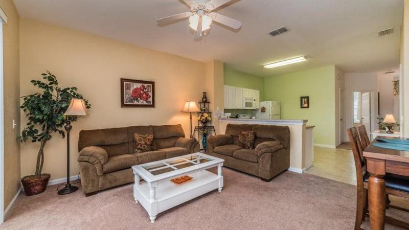 Windsor Hills 3 Bedroom 3 Bath Townhome With Splash Pool Holiday home *