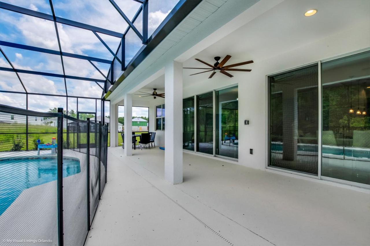 Villa Spacious And Modern 8 Bedroom 5 Bathroom Orlando