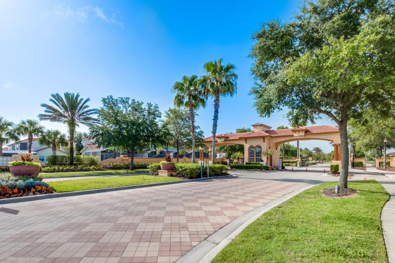 Villa Spacious And Modern 8 Bedroom 5 Bathroom