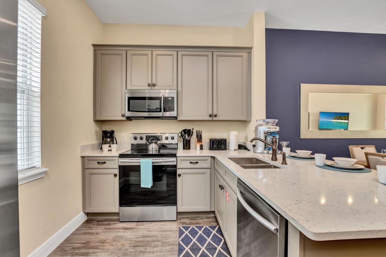 8053 Lost Shaker Lane * Orlando