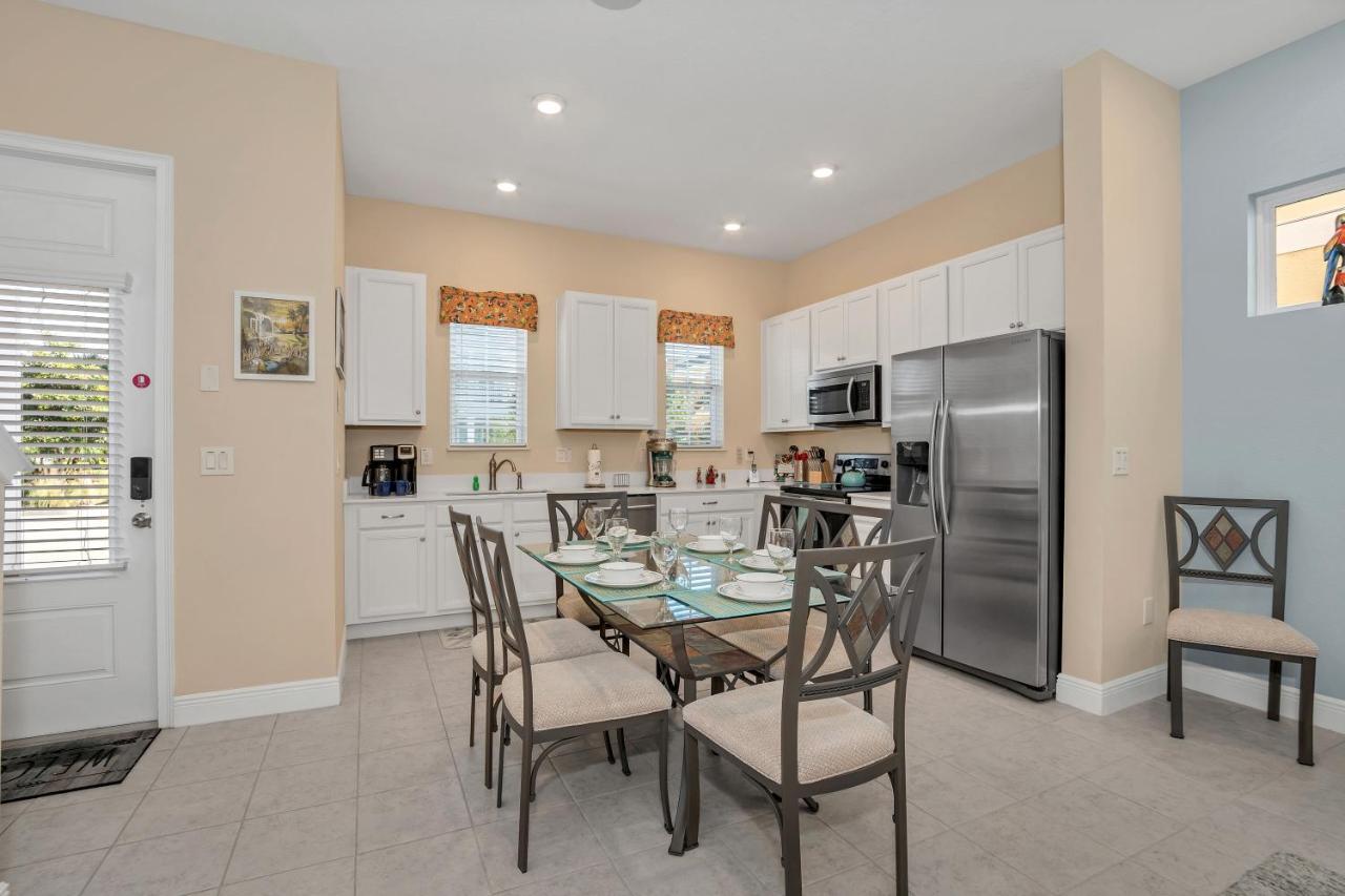 3078 Key Lime Loop *