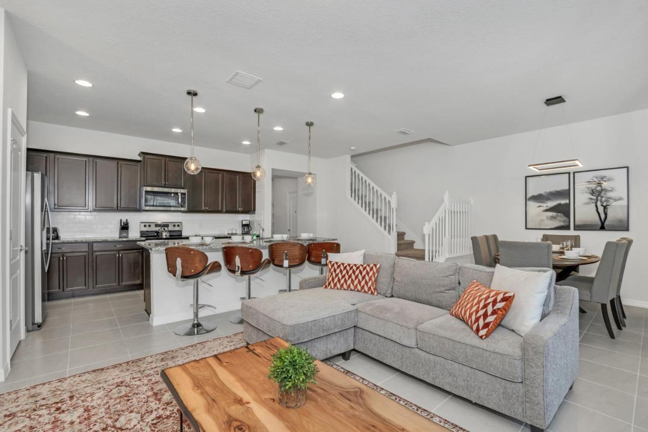 Townhome Wprivate Splash Pool & Free Water Park Holiday home *