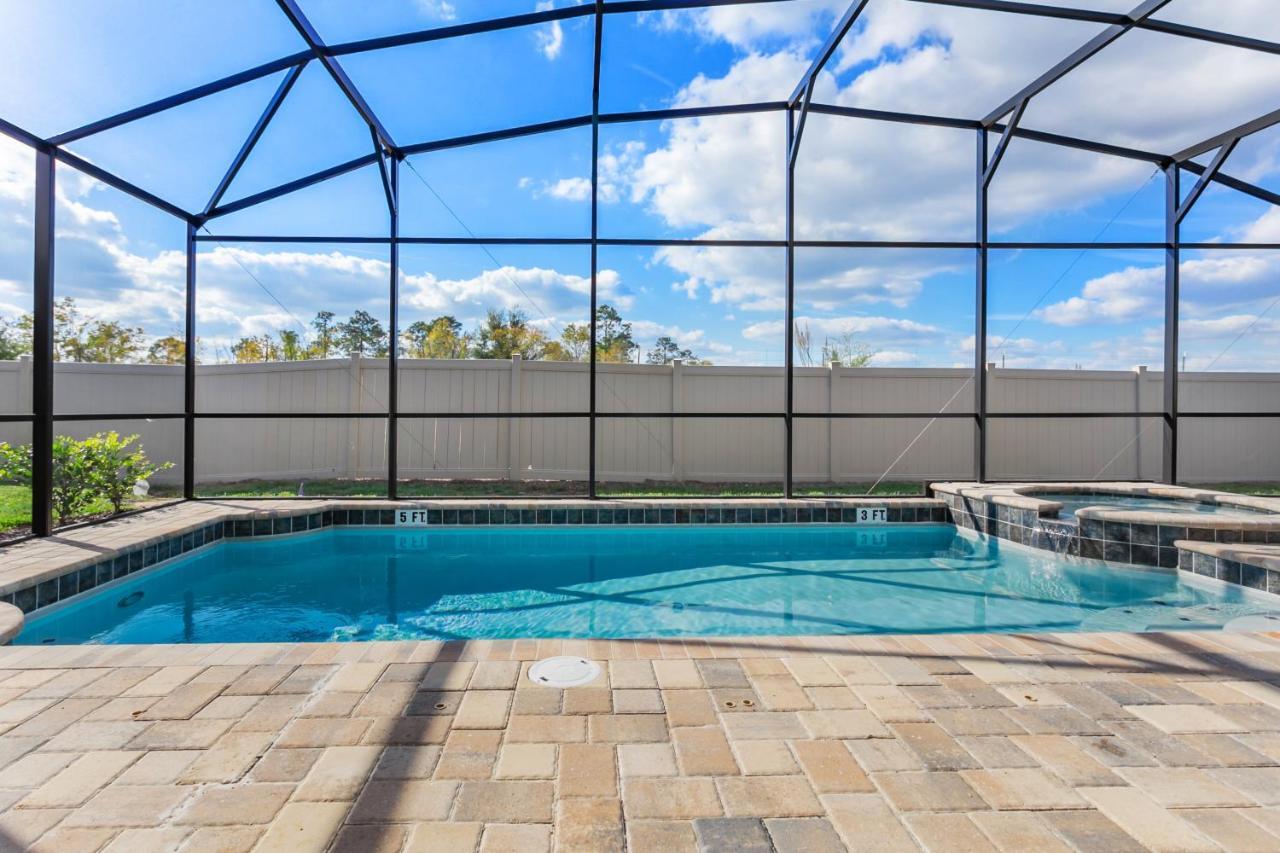 Exceptional! 9bed 6ba Games, Pool 1564n Villa