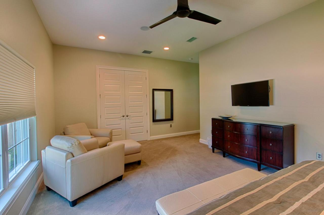 Mickey's Atlantis: Luxury Disney-area Mansion With Pool, Hot Tub & Entertainment Holiday home