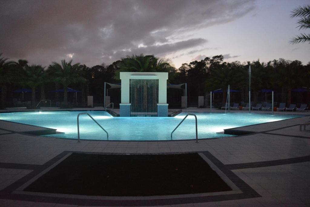 Sonoma - 6 Bedroom Pool Home- 1860sn Holiday home Orlando