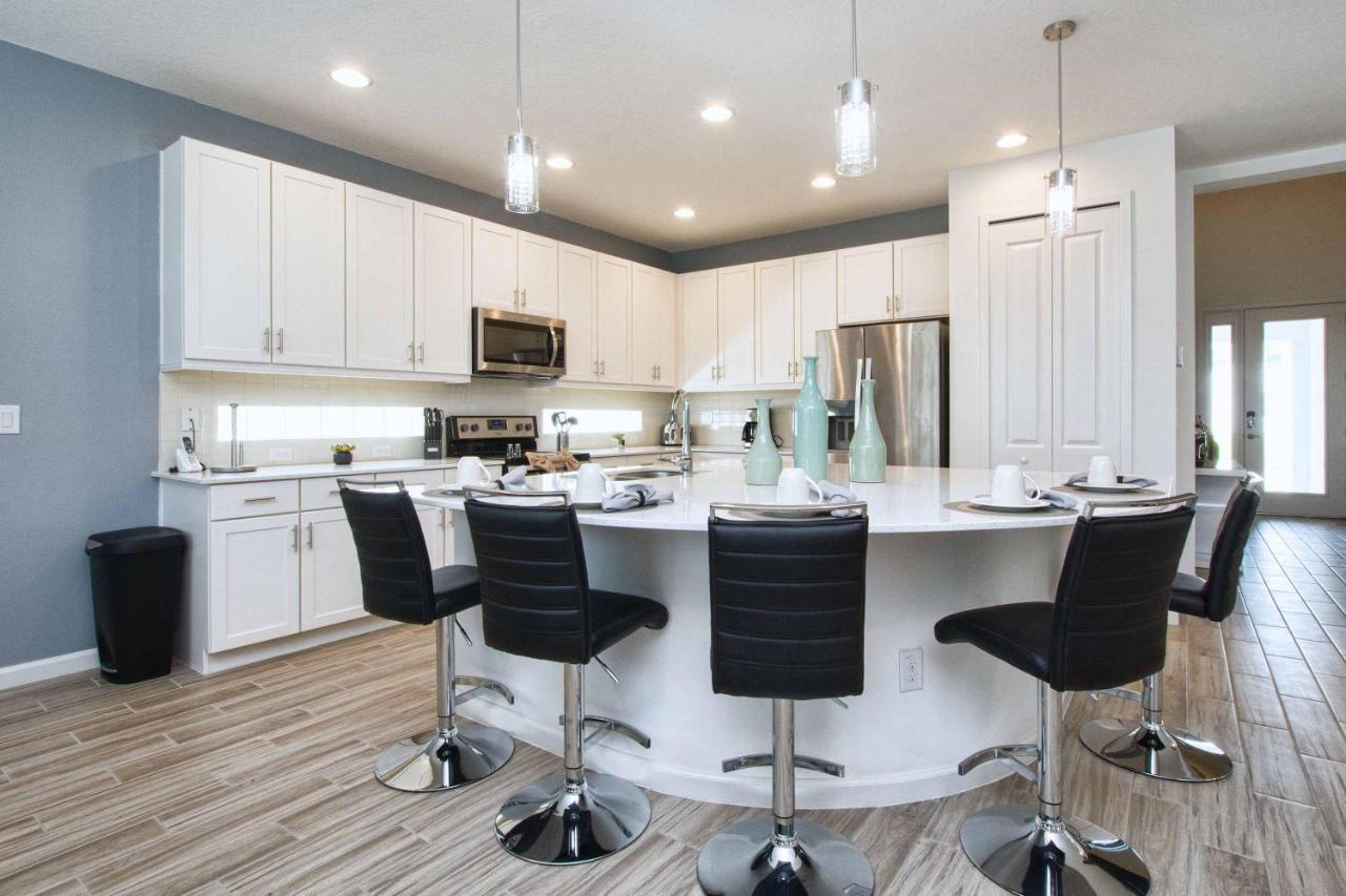 Sonoma - 6 Bedroom Pool Home- 1860sn *