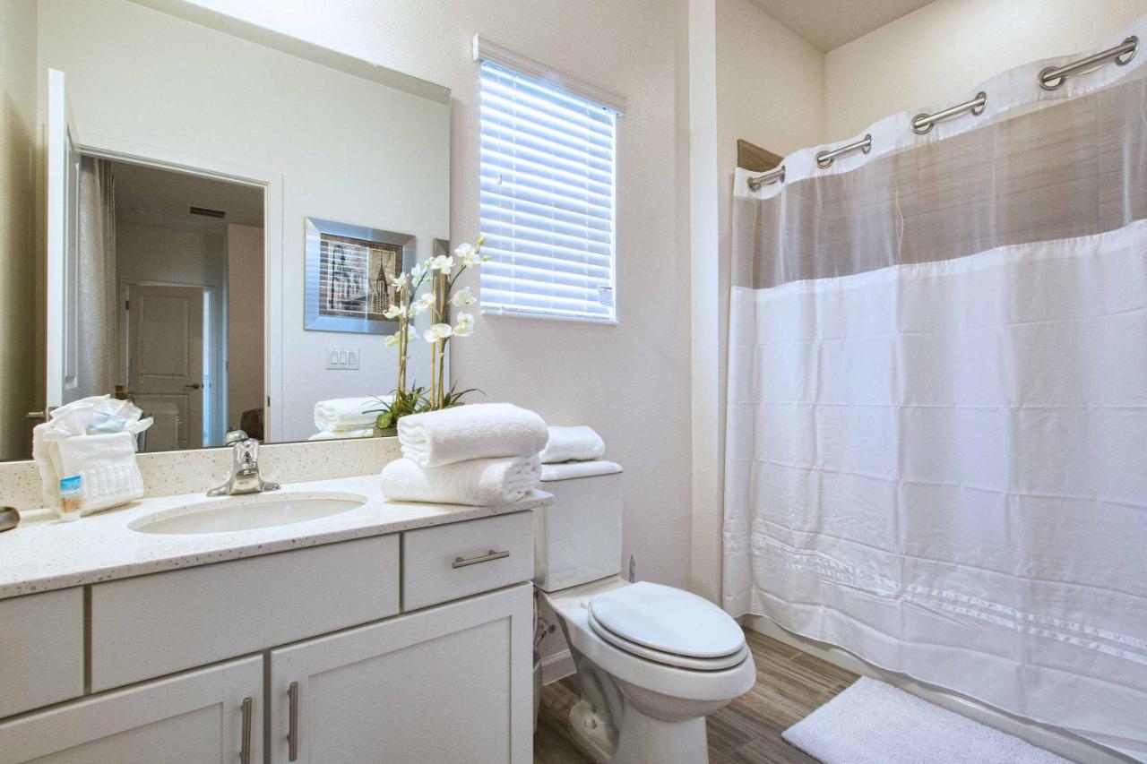 Sonoma - 6 Bedroom Pool Home- 1860sn Holiday home