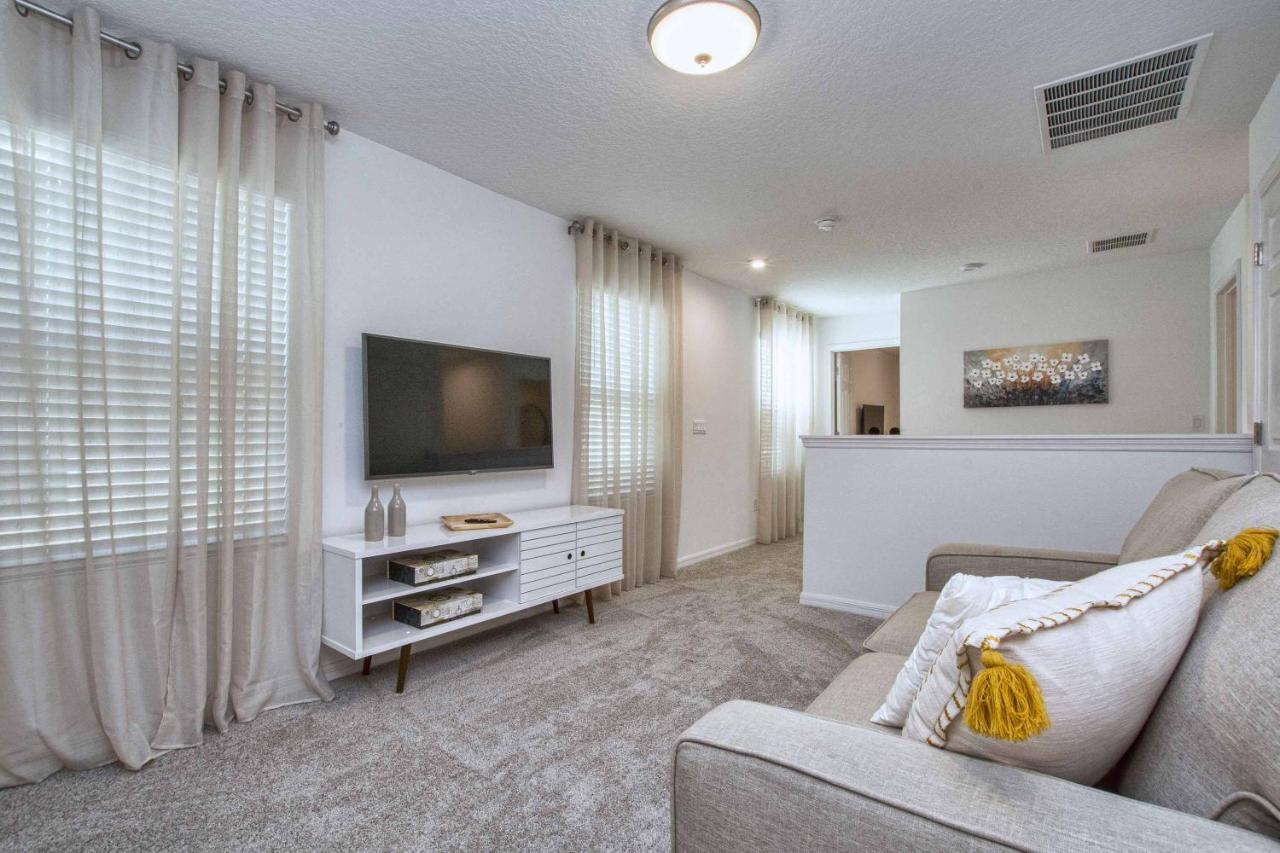 Holiday home 5 Bedrooms Townhome W- Splashpool - 8205sa *