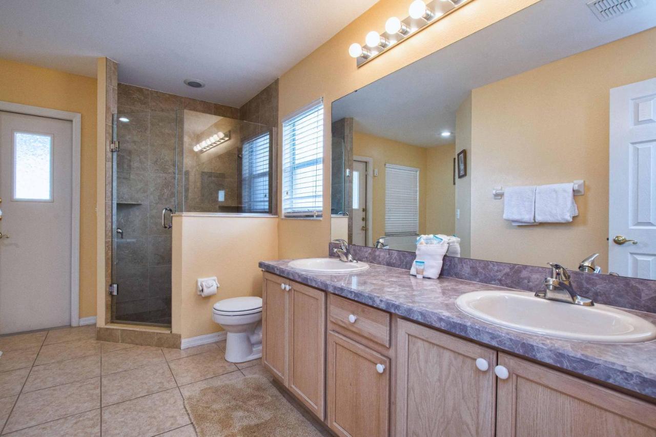 Indian Ridge- 4 Bedroom Pool Home- 2405ir Holiday home