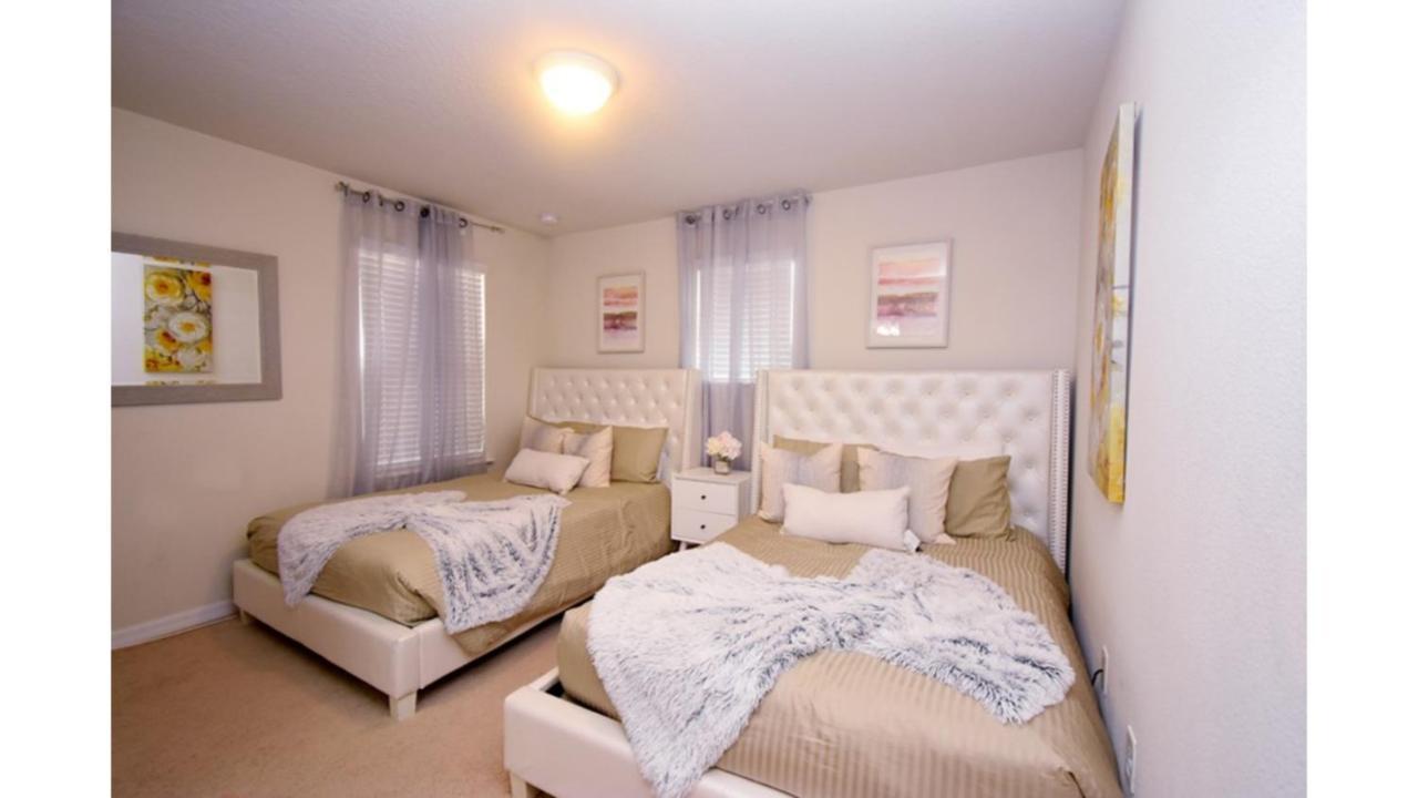 Windsor At Westside-5 Bedrooms House W/pool-3726ww