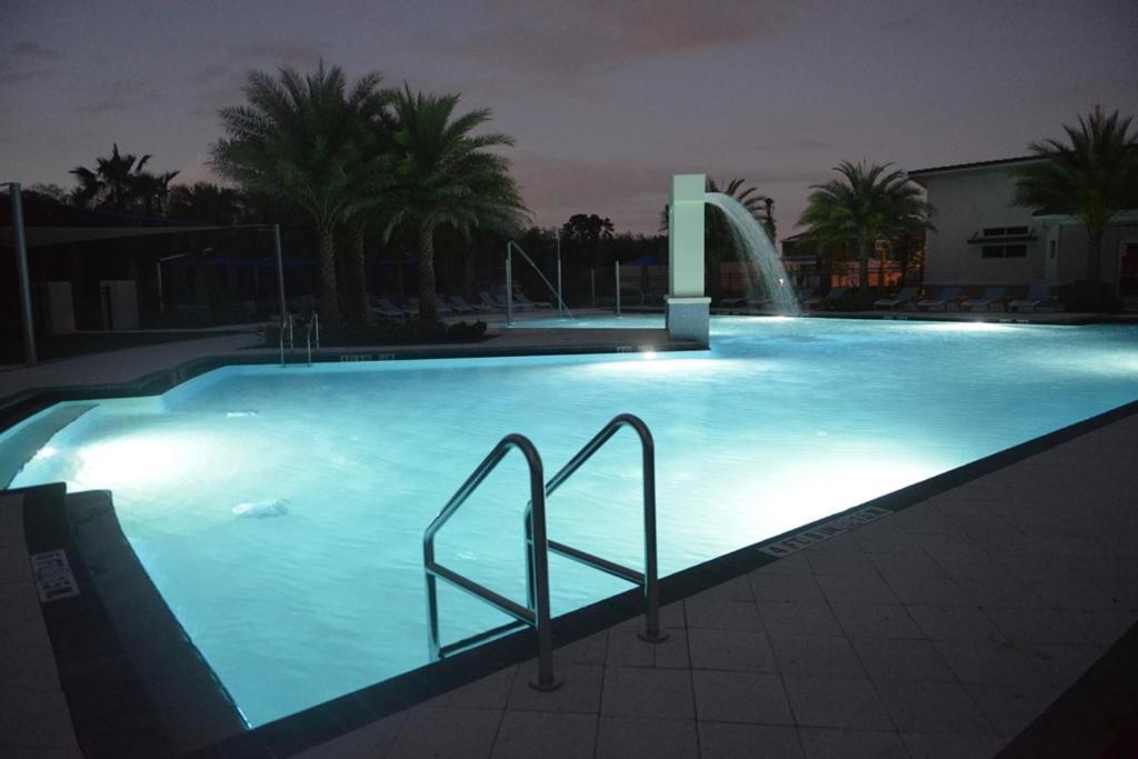 Holiday home Sonoma - 6 Bedroom Pool Home- 1860sn *