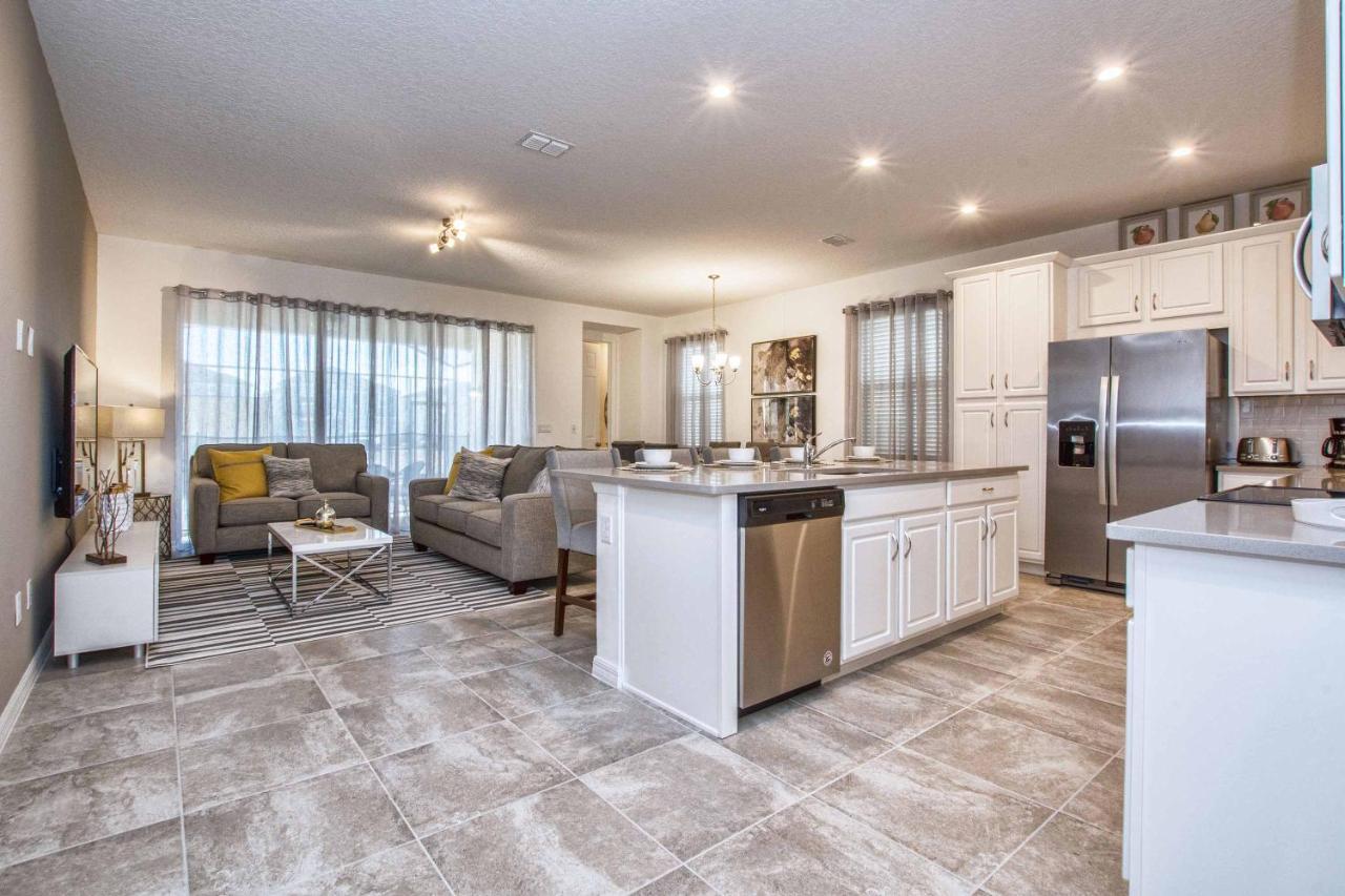 5 Bedrooms Townhome W- Splashpool - 8205sa Holiday home *