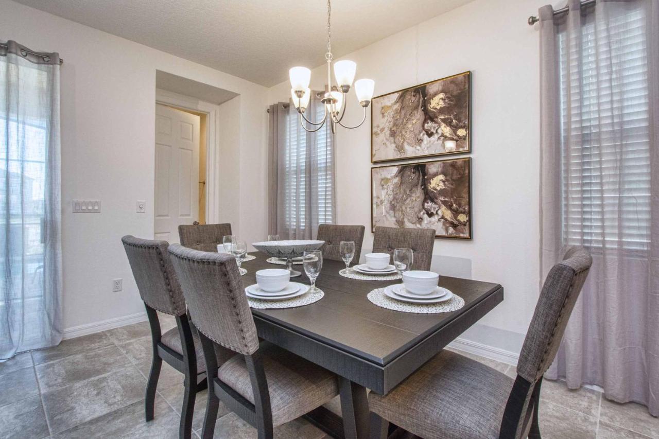 Holiday home 5 Bedrooms Townhome W- Splashpool - 8205sa *