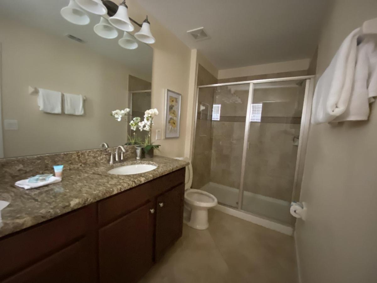 Paradise Palms- 6 Bed House W/pool-3501pp Holiday home