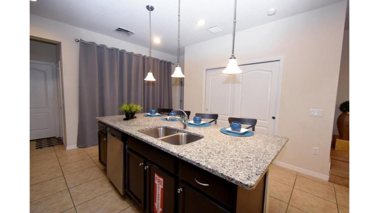 Windsor At Westside-5 Bedrooms House W/pool-3726ww Holiday home Orlando