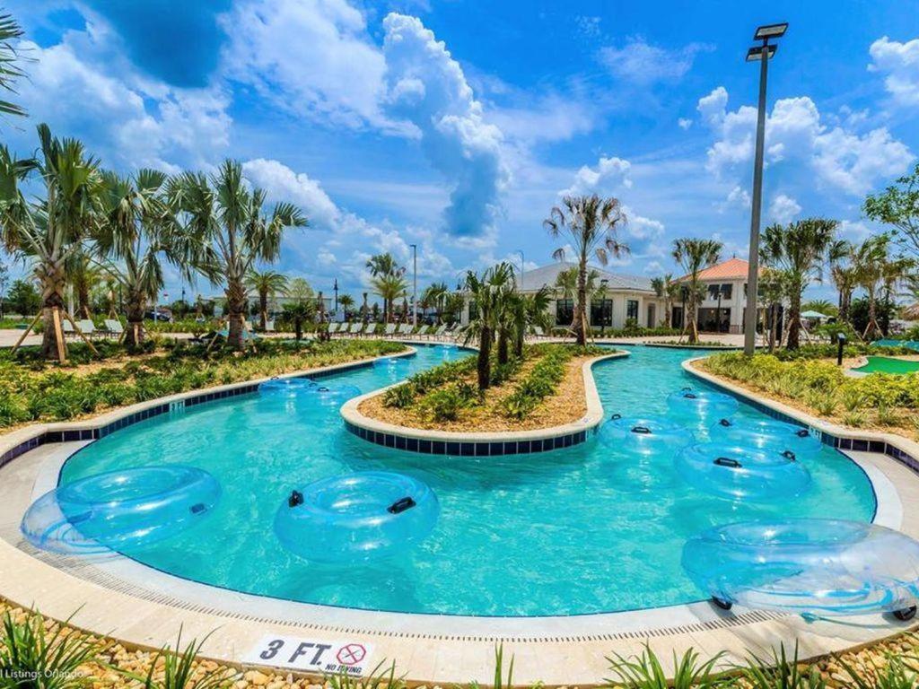 Royal Mansion At Storey Lakes Orlando