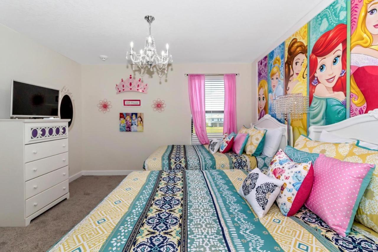 Royal Mansion At Storey Lakes Holiday home Orlando