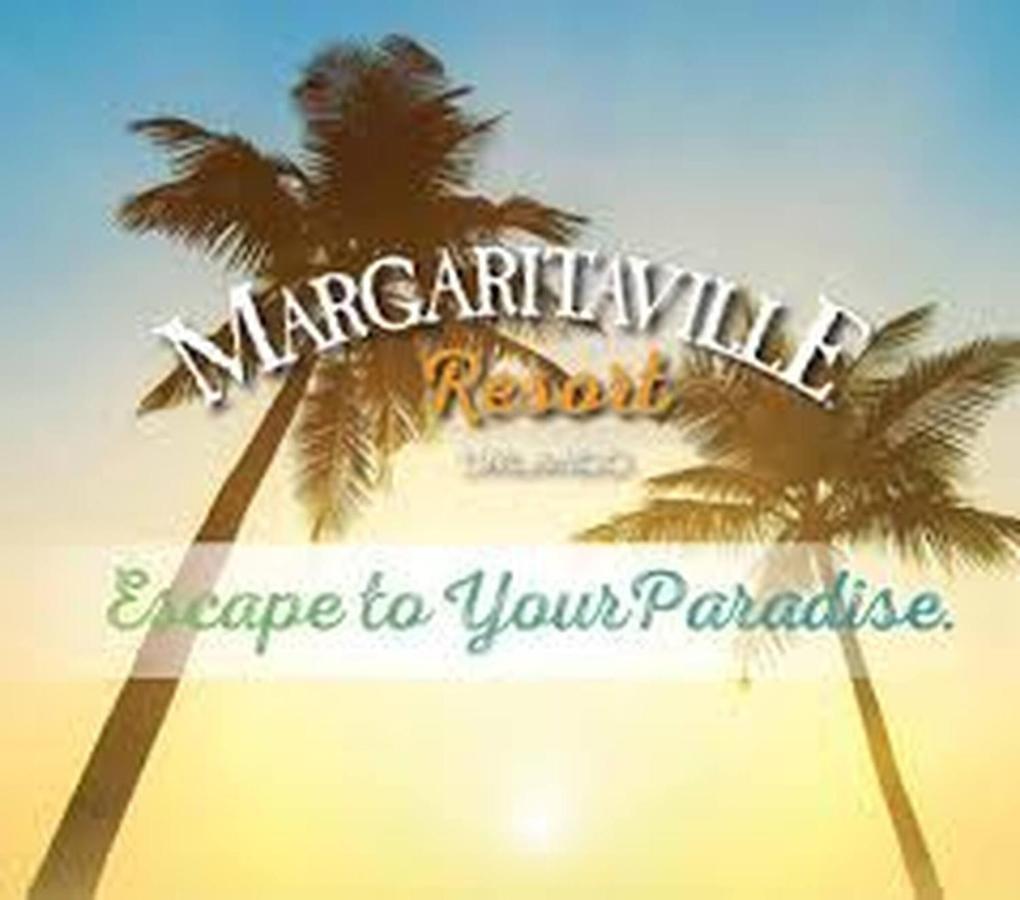 Near At The Margaritaville * Orlando