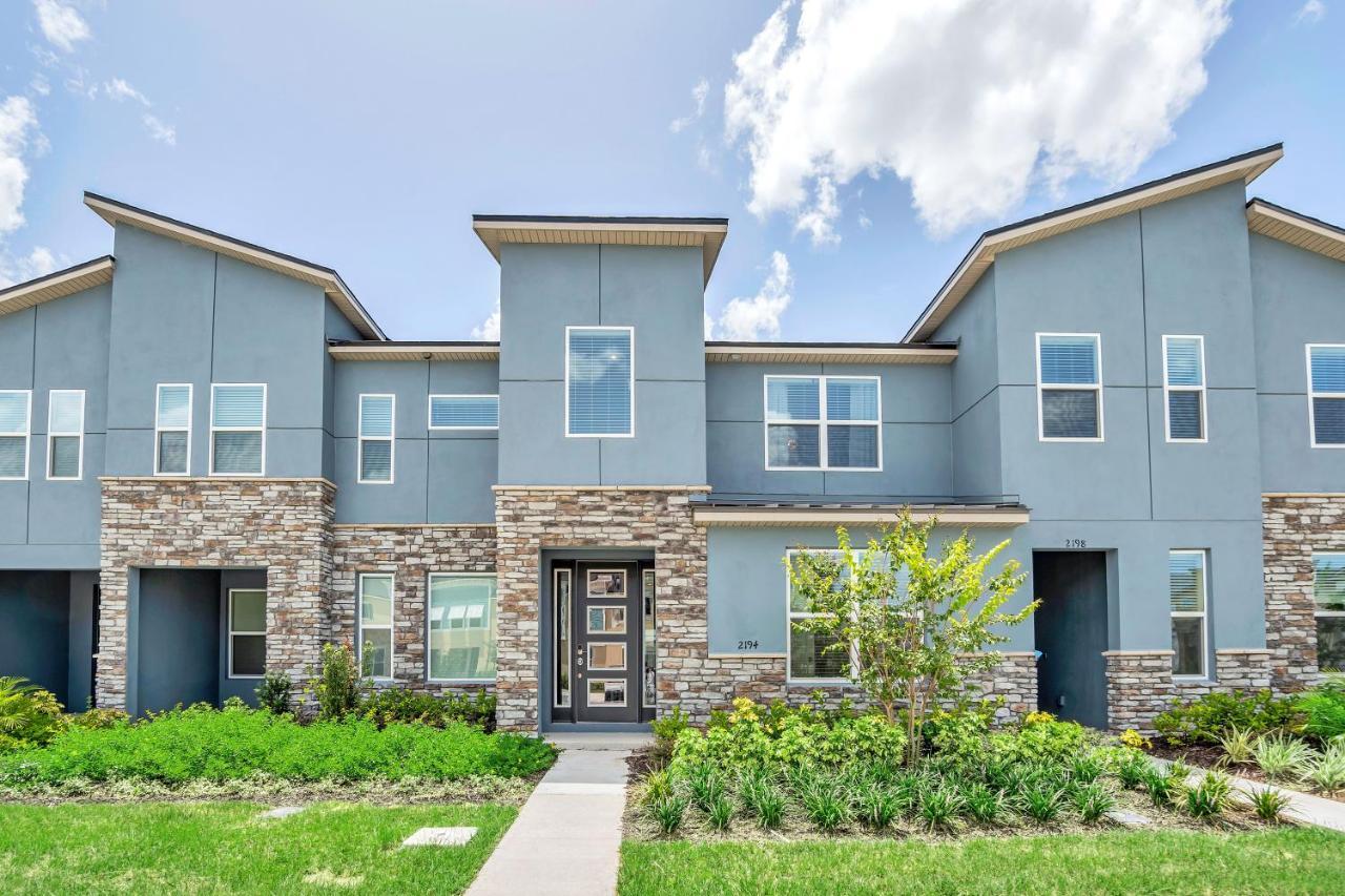 2194 Cooper Bell Place *