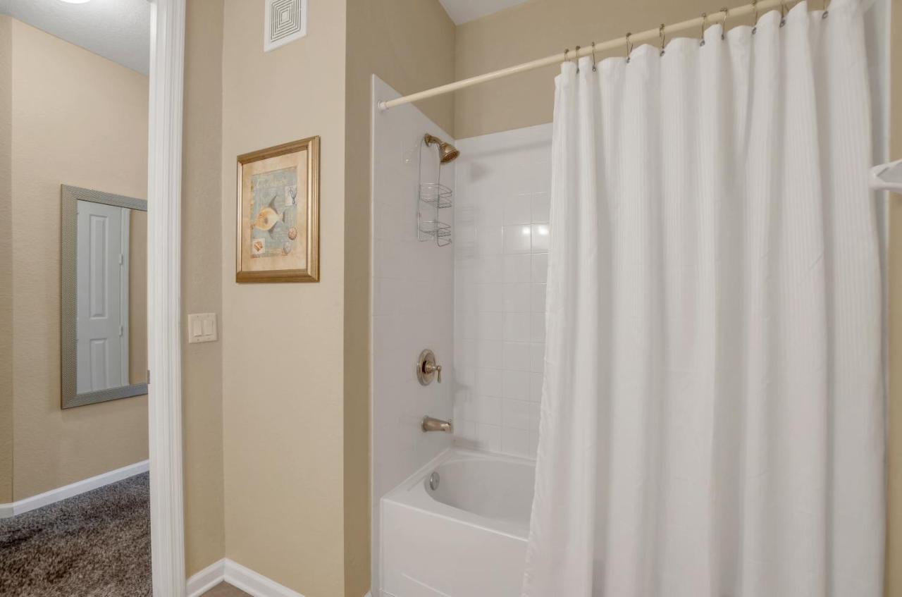 5025 Shoreway Loop #203 Apartment