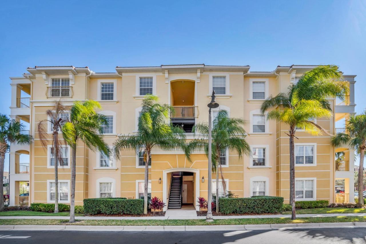5025 Shoreway Loop #203 *