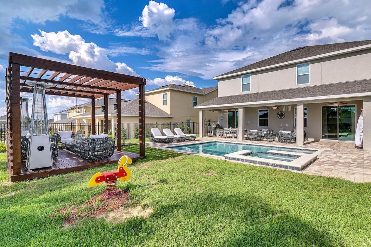 Stunning House With Pool, Gazebo And Movie Theater At Encore 7644 Holiday home *