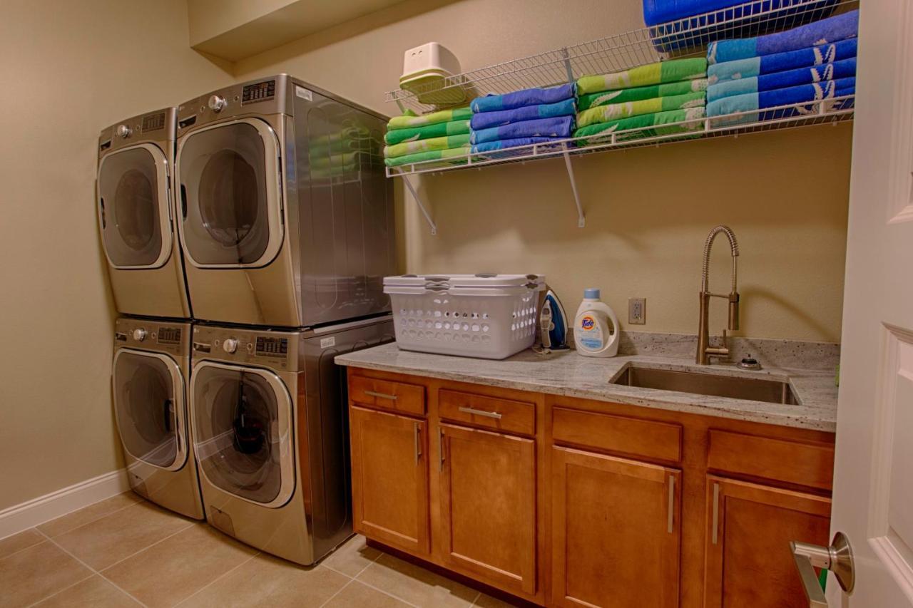 Holiday home Mickey's Atlantis: Luxury Disney-area Mansion With Pool, Hot Tub & Entertainment
