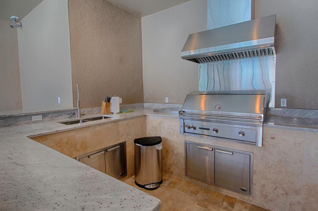 Holiday home Mickey's Atlantis: Luxury Disney-area Mansion With Pool, Hot Tub & Entertainment