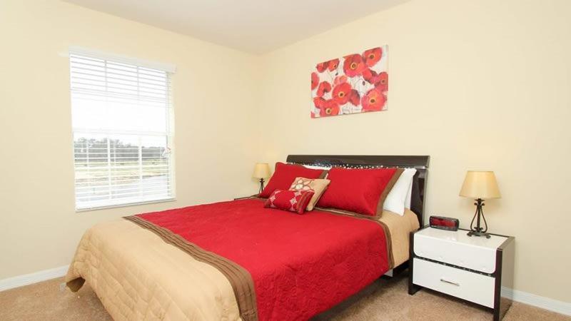 4 Bed 3 Bath Town In The Stunning Paradise Palms