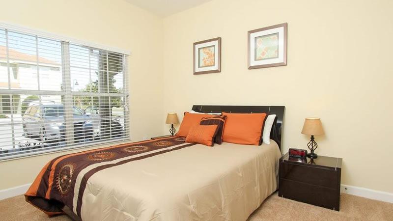4 Bed 3 Bath Town In The Stunning Paradise Palms * Orlando
