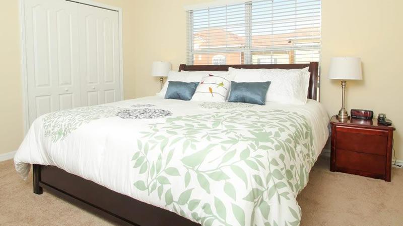 Holiday home 4 Bed 3 Bath Town In The Stunning Paradise Palms *