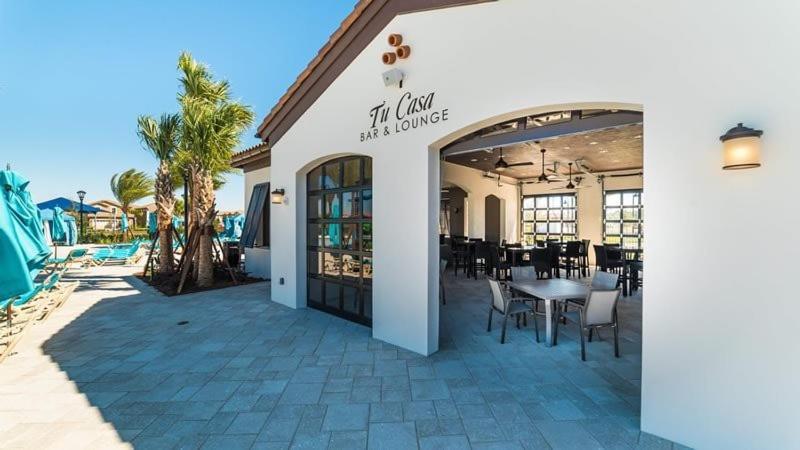 Amazing 6 Bedroom 4.5 Bath Windsor At Westside Pool *